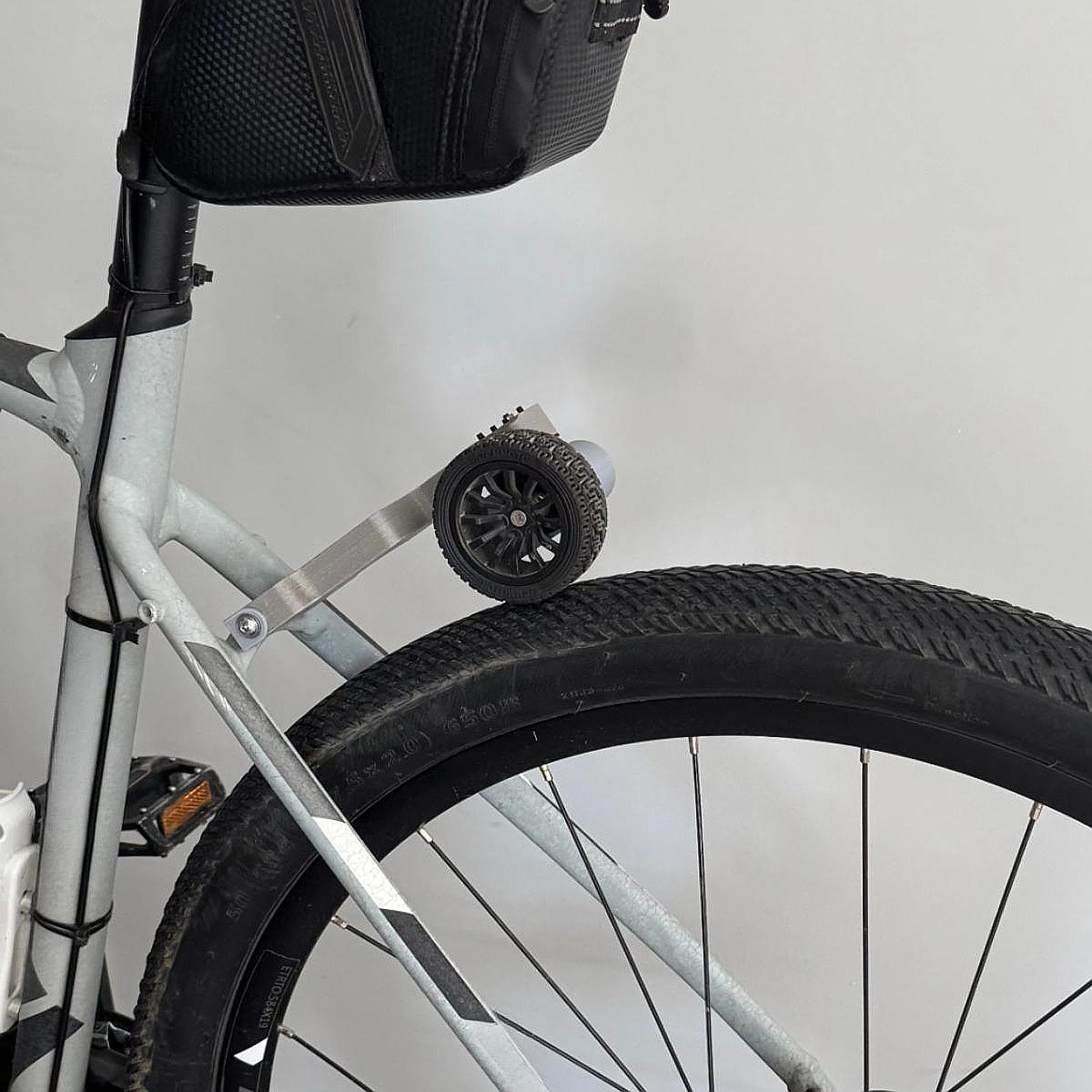 防水自転車発電機 USB 5V 3A 出力サイクリングダイナ - Bike Dynamo Light のレビューと価格