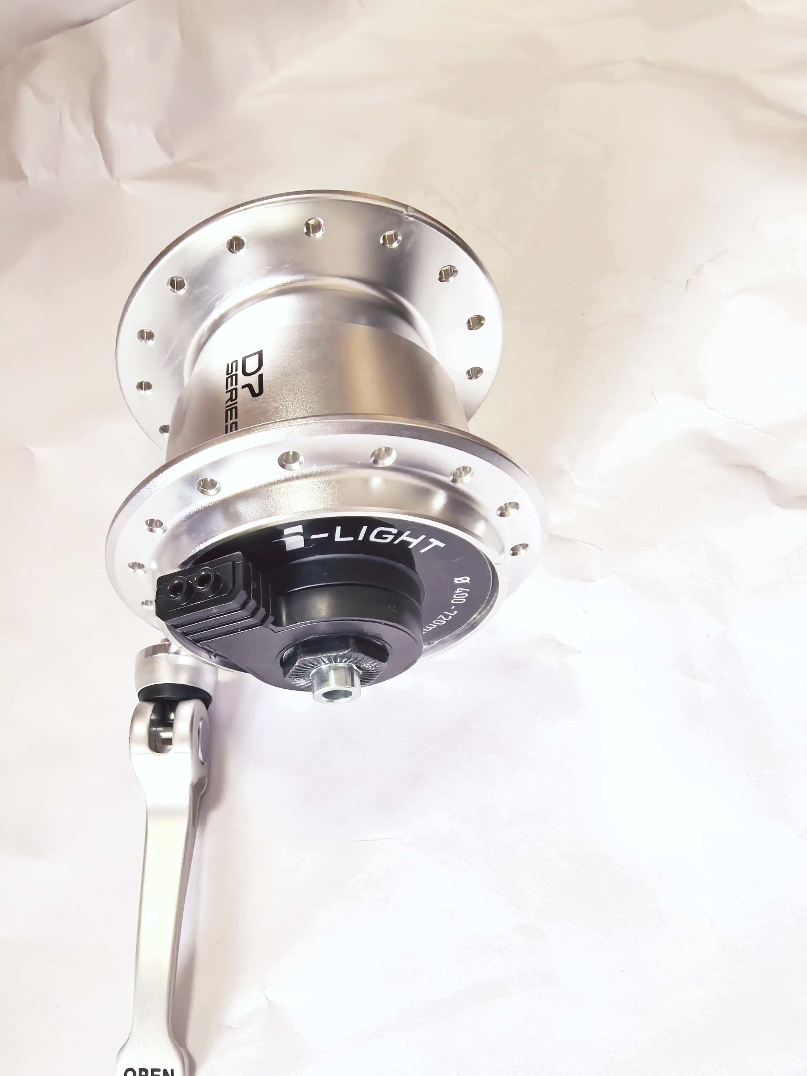 SRAM I-LIGHT D7 シリーズ ディスクブレーキハ - Bike Dynamo Light のレビューと価格